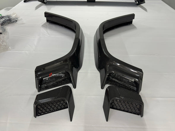 CARBON BODY KIT for MERCEDES-BENZ G-CLASS G63 W465 2024+

Set includes:

Front Bumper Assembly
Front Grille
Hood / Bonnet
Front Fenders
Rear Spoiler
Rear Fender Flares
Rear Bumper

Material: Carbon Fiber