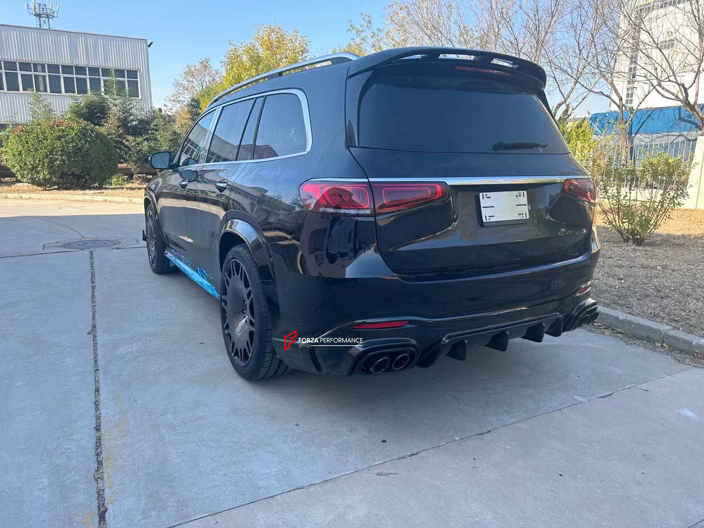 BODY KIT for MERCEDES-BENZ GLS63 AMG X167 2020+



Set includes:

Front Lip
Front Bumper Assembly
Front Grille
Fender Flares
Rear Bumper
Rear Diffuser
Exhaust Tips