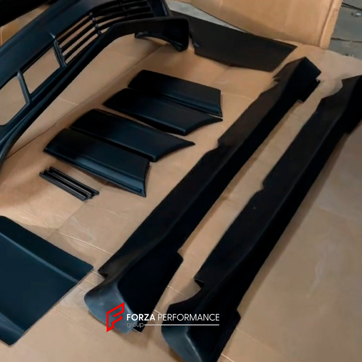 BODY KIT for Mercedes Benz S CLASS W126 1981 - 1991
Set includes:

Front Bumper
Front Fenders
Side Skirts
Side Moldings
Rear Fenders
Rear Bumper
Material: Plastic

NOTE: Professional installation is required.