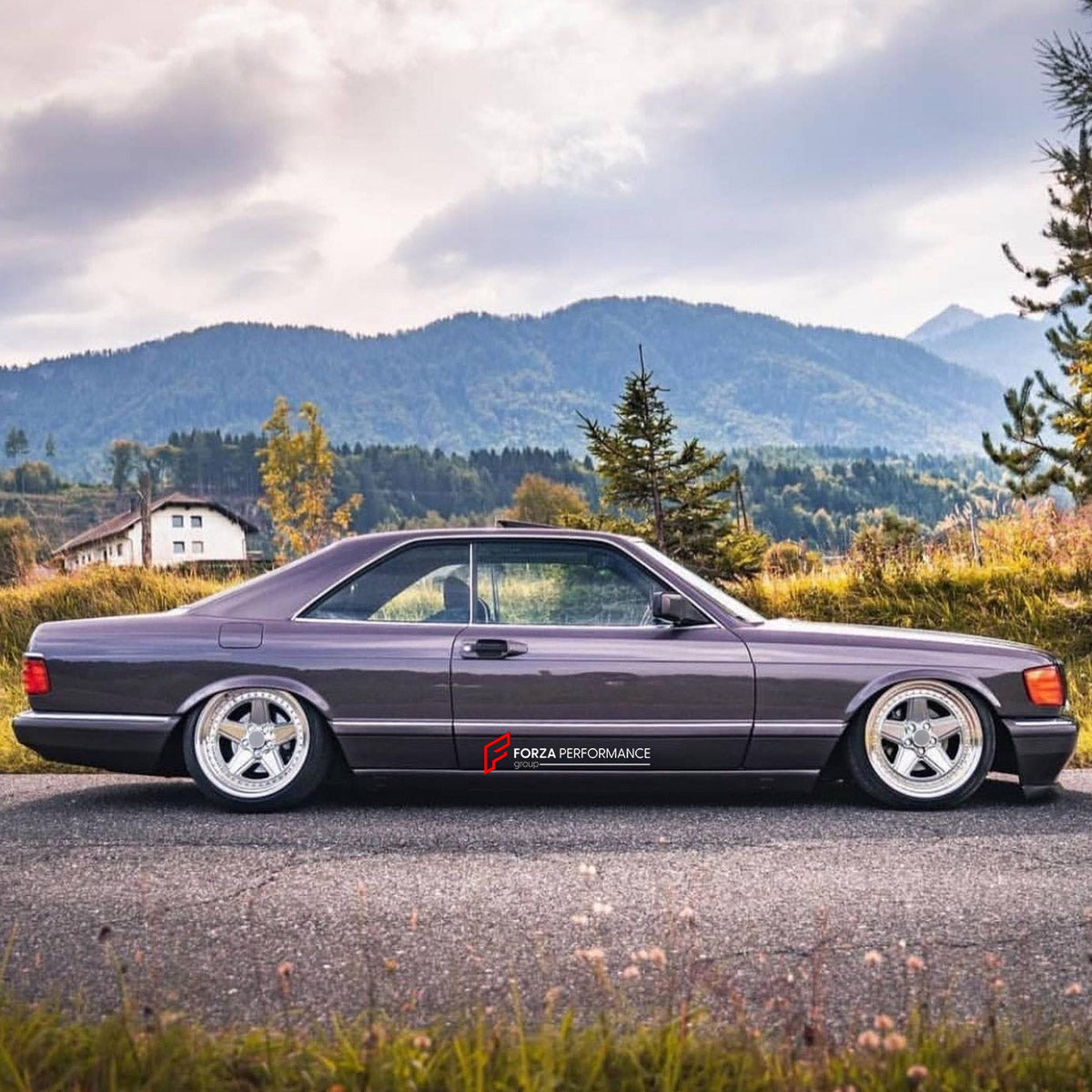 BODY KIT for Mercedes Benz S CLASS W126 1981 - 1991
Set includes:

Front Bumper
Front Fenders
Side Skirts
Side Moldings
Rear Fenders
Rear Bumper
Material: Plastic

NOTE: Professional installation is required.