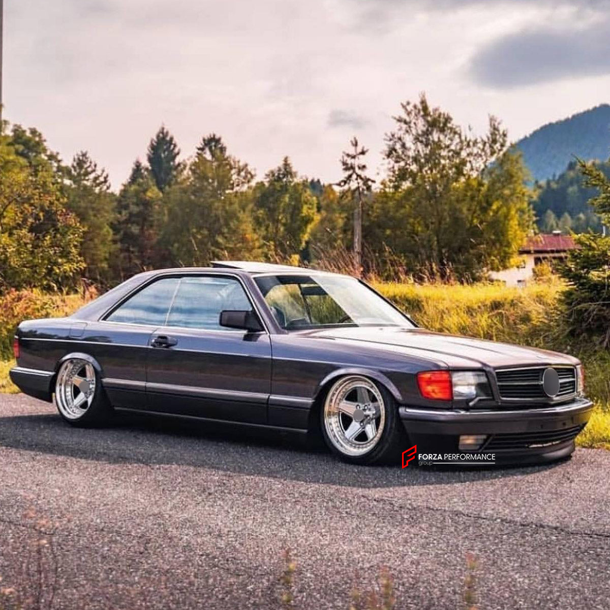 BODY KIT for Mercedes Benz S CLASS W126 1981 - 1991
Set includes:

Front Bumper
Front Fenders
Side Skirts
Side Moldings
Rear Fenders
Rear Bumper
Material: Plastic

NOTE: Professional installation is required.