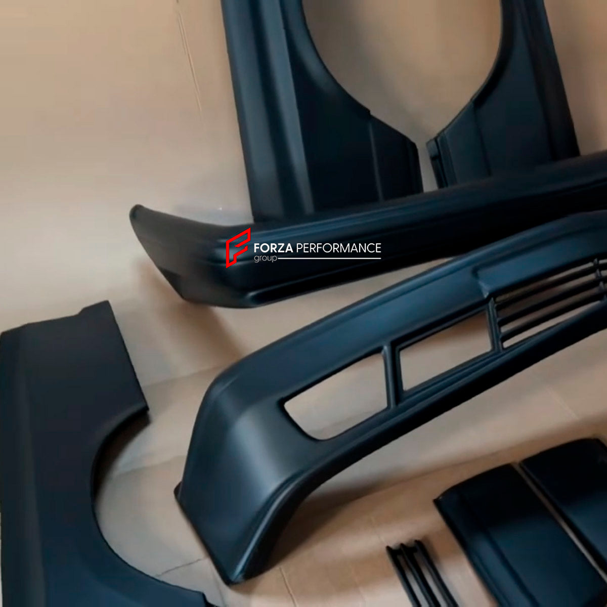 BODY KIT for Mercedes Benz S CLASS W126 1981 - 1991
Set includes:

Front Bumper
Front Fenders
Side Skirts
Side Moldings
Rear Fenders
Rear Bumper
Material: Plastic

NOTE: Professional installation is required.