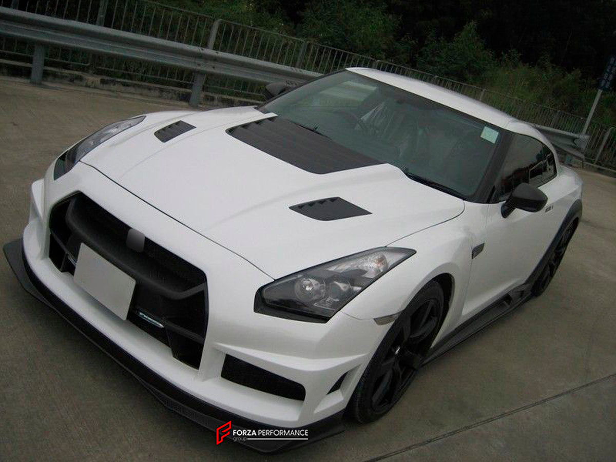 BODY KIT for Nissan R35 GT-R
Set includes:

Front Bumper
Front Spoiler Lip
Side Skirt
Rear Fender Flare
Rear Bumper With Diffuser
Material: Fiberglass

NOTE: Professional installation is required.