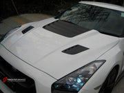 BODY KIT for Nissan R35 GT-R
Set includes:

Front Bumper
Front Spoiler Lip
Side Skirt
Rear Fender Flare
Rear Bumper With Diffuser
Material: Fiberglass

NOTE: Professional installation is required.