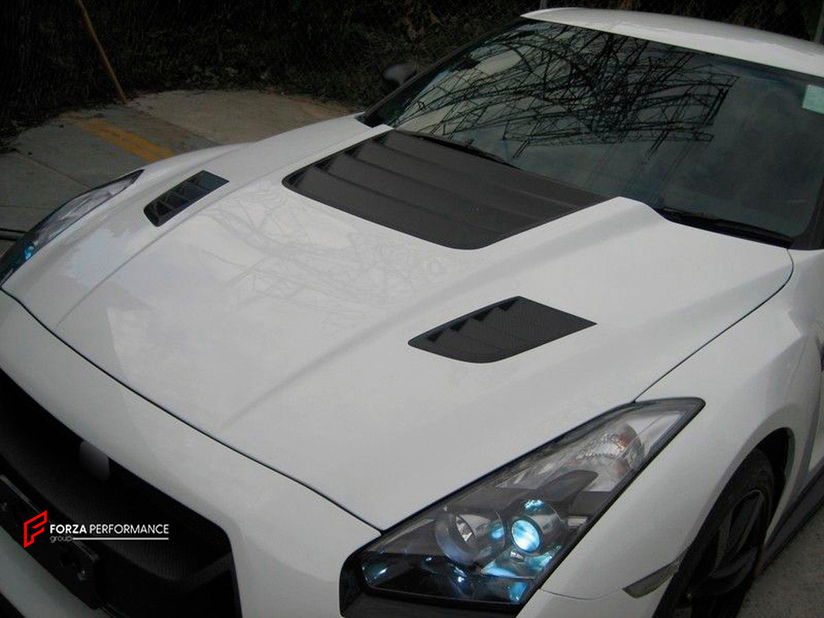 BODY KIT for Nissan R35 GT-R
Set includes:

Front Bumper
Front Spoiler Lip
Side Skirt
Rear Fender Flare
Rear Bumper With Diffuser
Material: Fiberglass

NOTE: Professional installation is required.