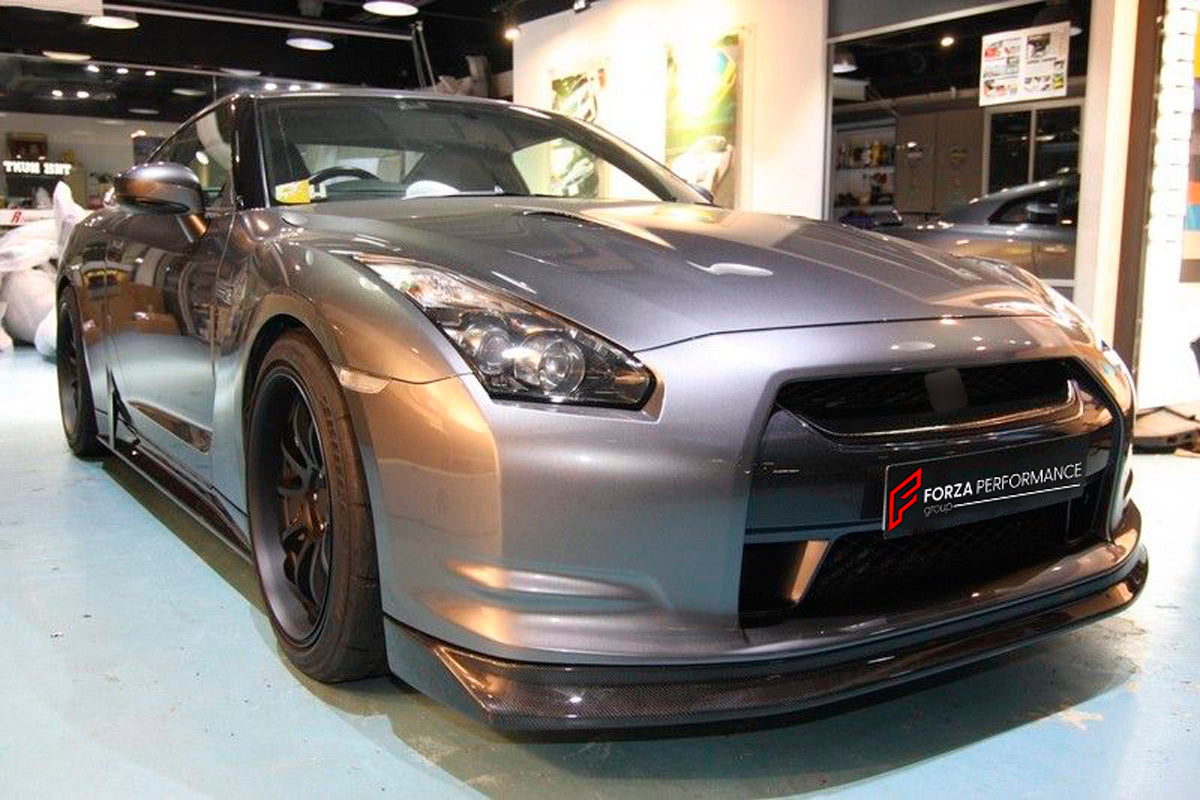 CARBON BODY KIT for Nissan R35 GT-R
Set includes:

Front Spoiler Lip
Rear Spoiler Lip
Side Skirt
Rear Under Diffuser Fins
Material: Carbon

NOTE: Professional installation is required.