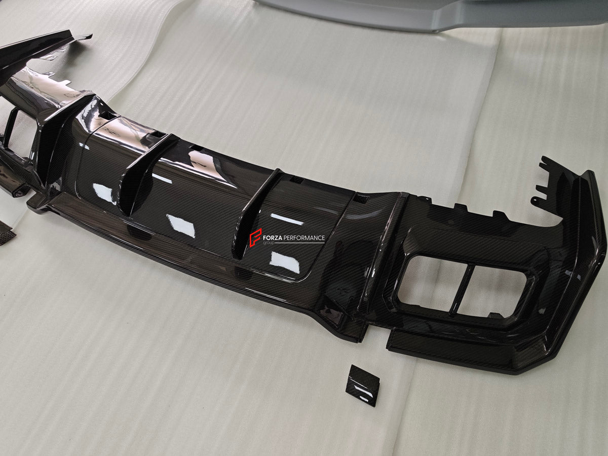 WIDE BODY KIT for PORSCHE CAYENNE 9Y0.2 SUV FACELIFT 2024+

Set includes:

Front Lip
Front Bumper
Fender Flares
Hood Bonnet
Side Skirts
Rear Bumper
Rear Diffuser
Exhaust Tips
Material: Dry Carbon

NOTE: Professional installation is required.