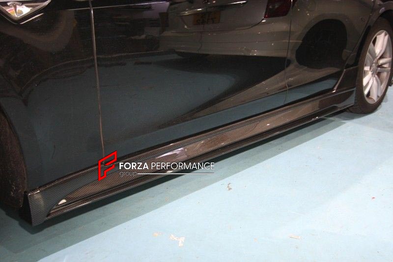 BODY KIT for TESLA MODEL S FR DESIGN CARBON FIBER

Set includes:
Front Spoiler Lip
Rear Spoiler Lip
Side Skirt
Tail Spoiler

Material: Carbon

NOTE: Professional installation is required.