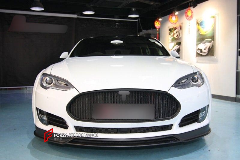 CARBON BODY KIT for Tesla Model S
Set includes:

Front Spoiler Lip
Side Skirts
Rear Diffuser
Material: Carbon

NOTE: Professional installation is required.