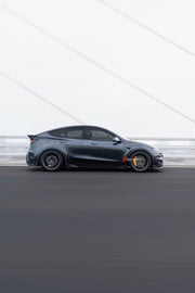 BODY KIT for TESLA MODEL Y JUNIPER 2025+

Set includes:

Front Lip

Side Skirts

Rear Spoiler
Rear Diffuser

Material: Plastic

Note: Professional installation is required