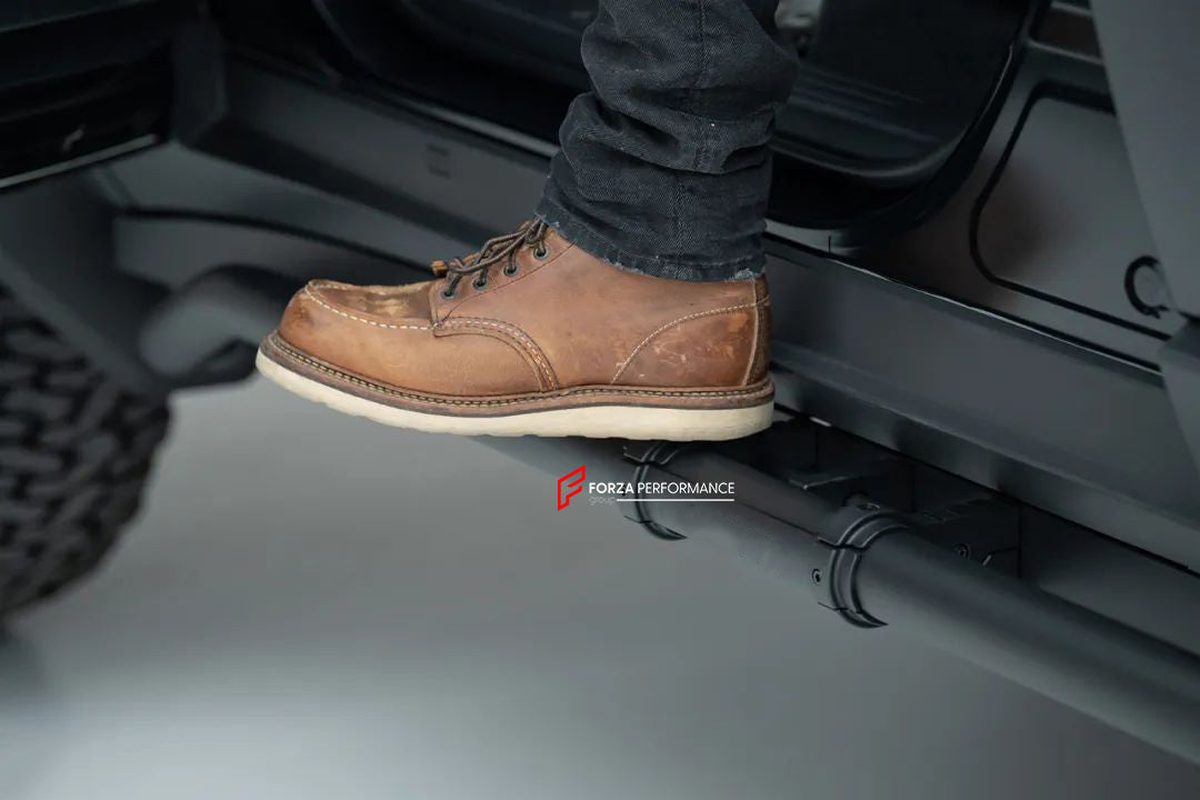 SIDE BARS for TOYOTA LAND CRUISER 250 LC 250 2024

Set includes:

Side Bars

Weight: 29.8 kg (65.69 lbs)

Material: Aluminium, Magnesium.&nbsp;

Note: Professional installation is required.