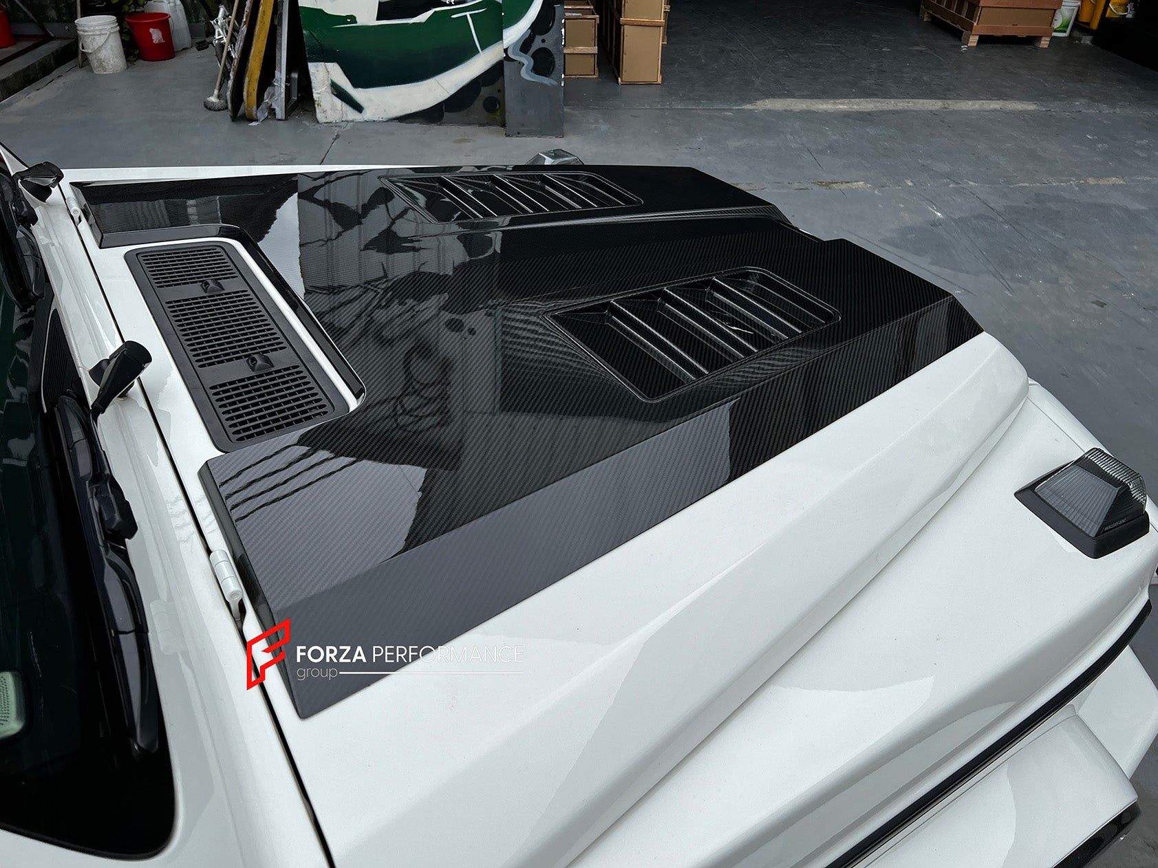 BODY KIT for URBAN AUTOMOTIVE STYLE MERCEDES BENZ G-CLASS W463A W464 G63 G550 2018+


Set includes:
Front Bumper
Hood / Bonnet
Front Fender Flares
Rear Bumper
Rear Fender Flares
Spare Tire Cover