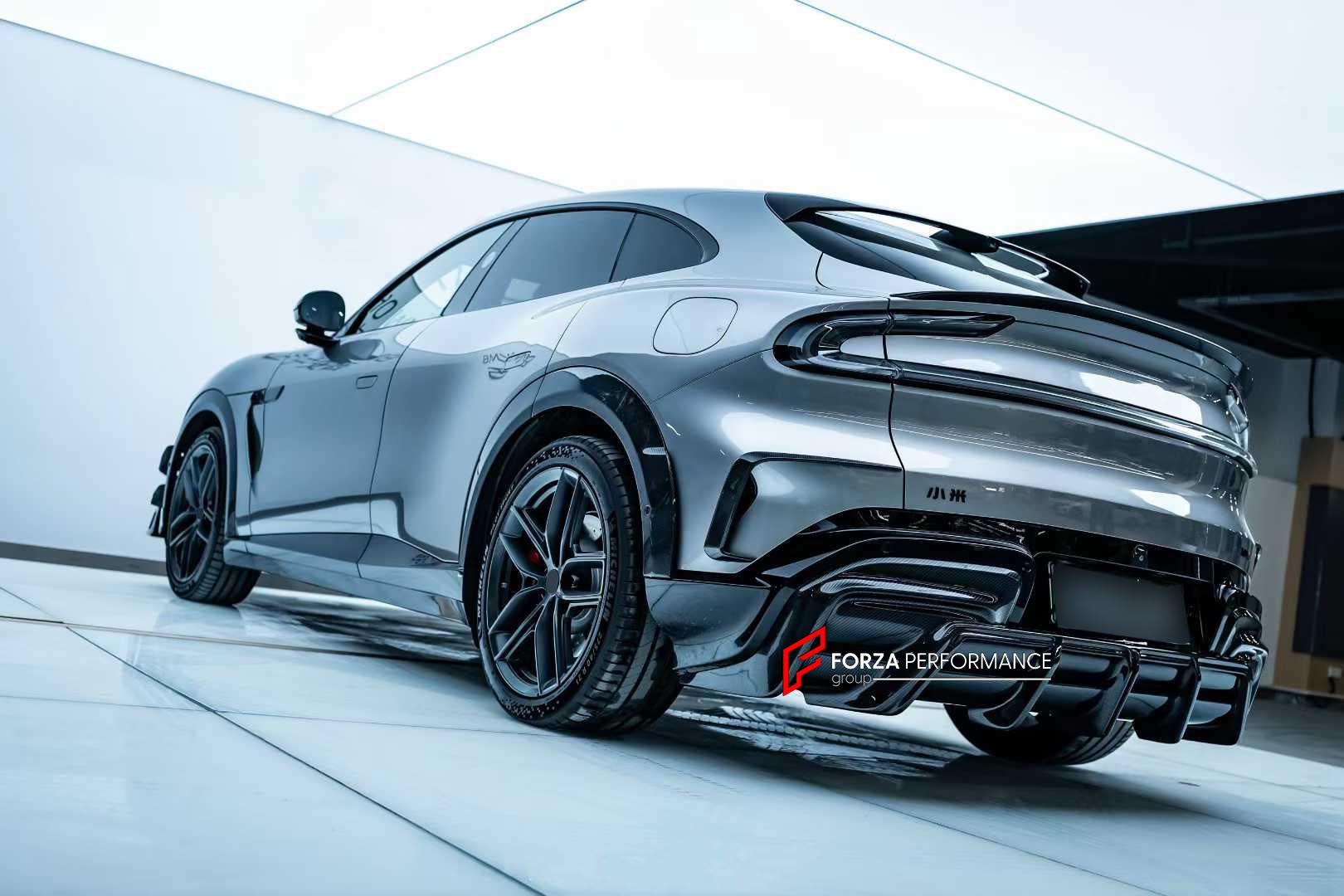 DRY CARBON BODY KIT for XIAOMI YU7 2025+

Set includes:
Front Lip
Front Bumper Canards
Rear Diffuser

Material: Dry Carbon

NOTE: Professional installation is required.