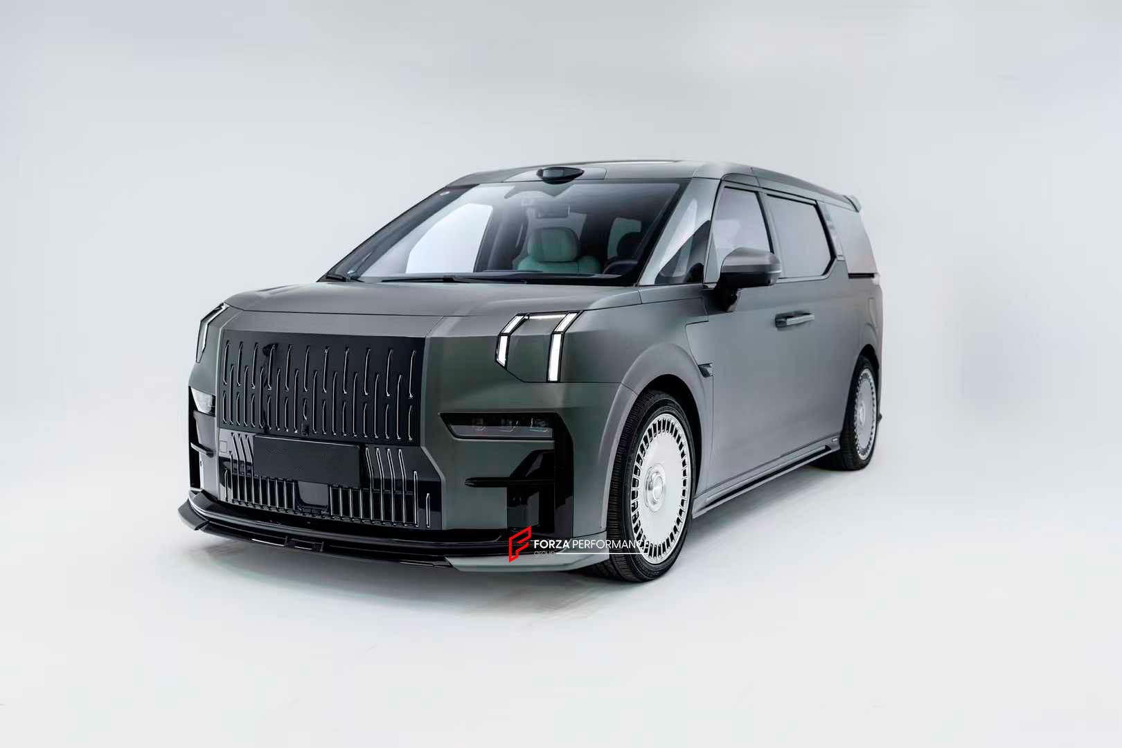 BODY KIT FOR ZEEKR 009 2022+

Set includes:
Front Lip

Side Skirt
Roof Spoiler
Rear Diffuser

Material: Plastic

NOTE: Professional installation is required