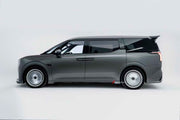 BODY KIT FOR ZEEKR 009 2022+

Set includes:
Front Lip

Side Skirt
Roof Spoiler
Rear Diffuser

Material: Plastic

NOTE: Professional installation is required