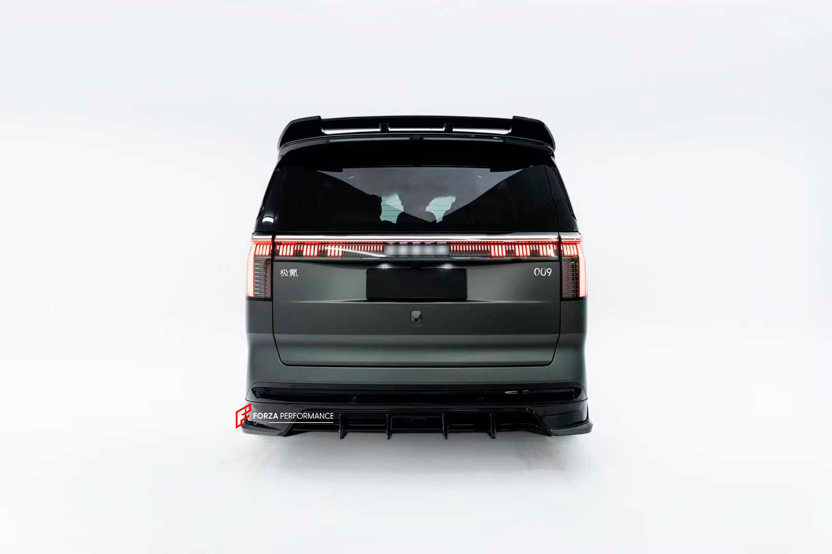 BODY KIT FOR ZEEKR 009 2022+

Set includes:
Front Lip

Side Skirt
Roof Spoiler
Rear Diffuser

Material: Plastic

NOTE: Professional installation is required