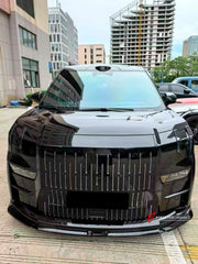 BODY KIT FOR ZEEKR 009 2022+

Set includes:
Front Lip

Side Skirt
Roof Spoiler
Rear Diffuser

Material: Plastic

NOTE: Professional installation is required