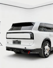 BODY KIT for ZEEKR 9X 2025+

Set includes:
Front Lip

Side Skirts
Rear Diffuser


Material: Plastic

NOTE: Professional installation is required.