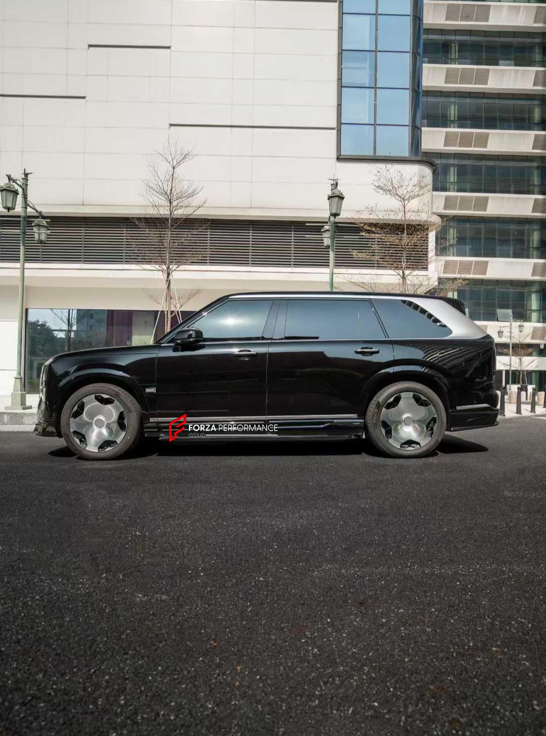 BODY KIT for ZEEKR 9X 2025+

Set includes:
Front Lip

Side Skirts
Rear Diffuser


Material: Plastic

NOTE: Professional installation is required.