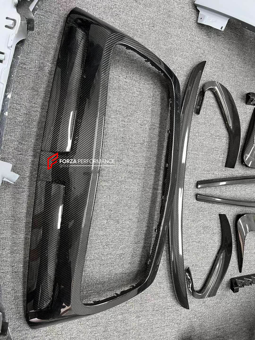 BODY KIT FOR BENTLEY CONTINENTAL GT 2011-2018

Set includes:

Front Bumper Assembly

Front Lip
Hood/Bonnet
Mirror Covers

Side Fenders
Side Fender Vents
Side Skirts
Rear Bumper Assembly
Rear Diffuser

Rear Canards
Trunk Spoiler

Material: Carbon + FRP Fiberglass

Note: Professional installation is required

CONTACT US FOR PRICING

Payment ►
Visa
Mastercard
PayPal with a credit card (add 4.4% at checkout)
Payoneer
Cryptocurrency
Shipment ►
By express DHL/UPS/TNT/FedEx
To the local international airport
Speci