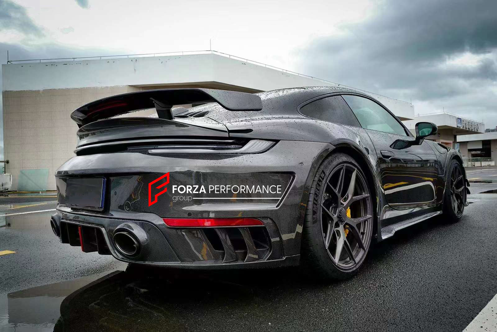 PAKTECHZ FULL DRY CARBON BODY KIT FOR PORSCHE 911 992