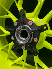 We manufacture premium quality forged motorcycle wheels rims for BMW S1000RR in any design, size, color.

Wheel sizes (motorcycle spec):

Front: 3.5 x 17

Rear: 5.5 x 17

Weight:

Front: 4.35 kg (9.59 lbs)

Rear: 5.23 kg (11.53 lbs)

Finish: Neon Yellow