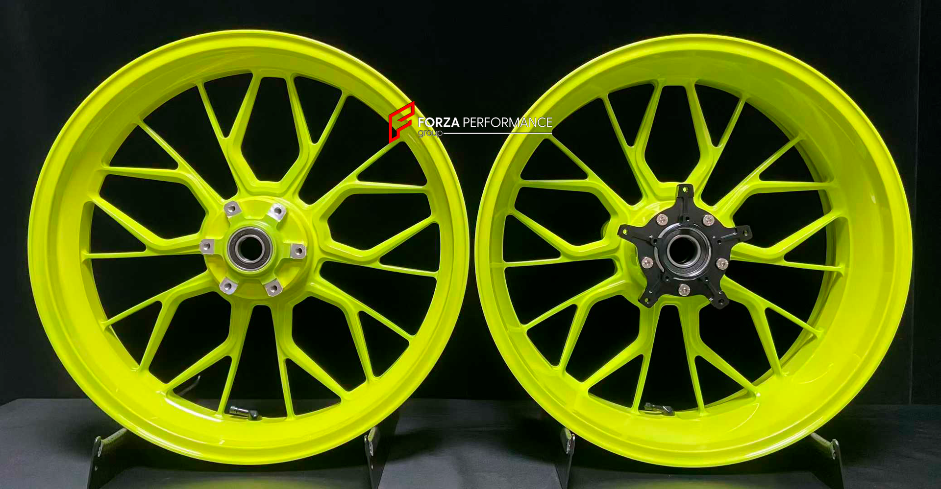 We manufacture premium quality forged motorcycle wheels rims for BMW S1000RR in any design, size, color.

Wheel sizes (motorcycle spec):

Front: 3.5 x 17

Rear: 5.5 x 17

Weight:

Front: 4.35 kg (9.59 lbs)

Rear: 5.23 kg (11.53 lbs)

Finish: Neon Yellow