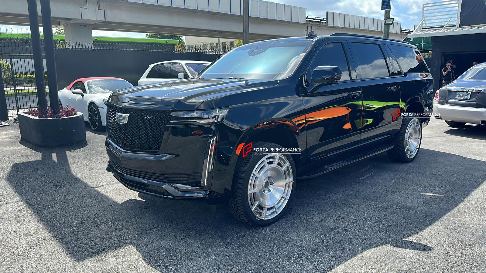 Cadillac Escalade Custom Wheels