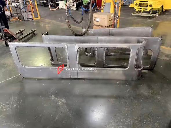 CAR BODY SHELL for LAND CRUISER 40 SERIES FJ40 FJ45 FJ43 HJ45 BJ40 FJ47 1960 - 1984

Set includes:

Body Shell
Front Grille Cover
Front Hood / Bonnet
Dashboard
Front Fenders
Doors
Rear Fenders
Rear Hood / Bonnet
Rear Bumper

Material: Steel.

Warranty: 1 year, unlimited mileage warranty

NOTE: Professional installation is required.