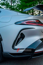 CARBON BODY KIT for XIAOMI SU7 ULTRA 2025+

Set includes:

Front Lip

Front Bumper Canards
Hood / Bonnet
Rear Spoiler
Rear Bumper Trims
Rear Diffuser

Material: Carbon

Note: Professional installation is required.

CONTACT US FOR PRICING