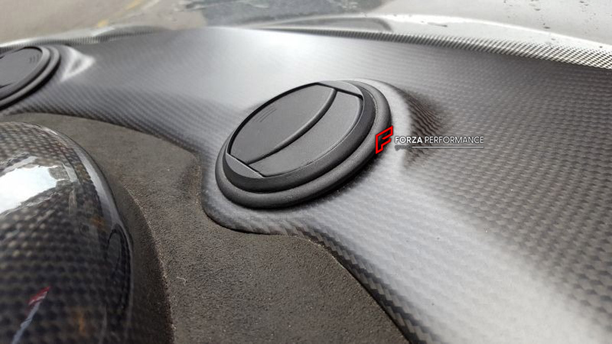 CARBON AIR CONDITIONER COVER for Lotus Elise S2 Exige S2 2002 - 2010
Set includes:

Air Conditioner Cover
Material: Carbon

NOTE: Professional installation is required.