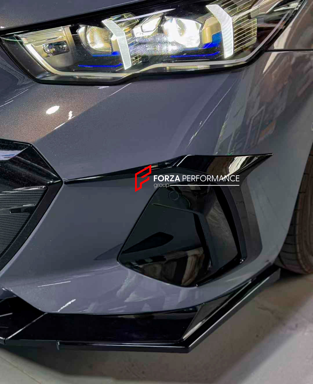 CARBON BODY KIT for BMW 5 SERIES G60 2023+

Set includes:


Front Lip
Front Air Vent Covers
Roof Spoiler
Rear Spoiler
Rear Diffuser

Material: Carbon Fiber

Note: Professinal installation is required