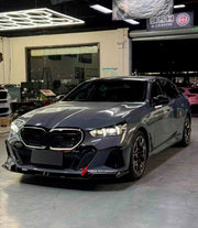CARBON BODY KIT for BMW 5 SERIES G60 2023+

Set includes:


Front Lip
Front Air Vent Covers
Roof Spoiler
Rear Spoiler
Rear Diffuser

Material: Carbon Fiber

Note: Professinal installation is required