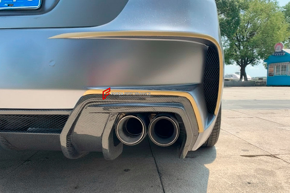 CARBON BODY KIT for BMW 5 SERIES VI F10 F18 2009 - 2017
Set includes:

Front Bumper
Front Bumper Fins
Front Lip
Side Skirts
Ducktail Spoiler
Rear Diffuser
Rear Bumper
Material: Carbon

NOTE: Professional installation is required.