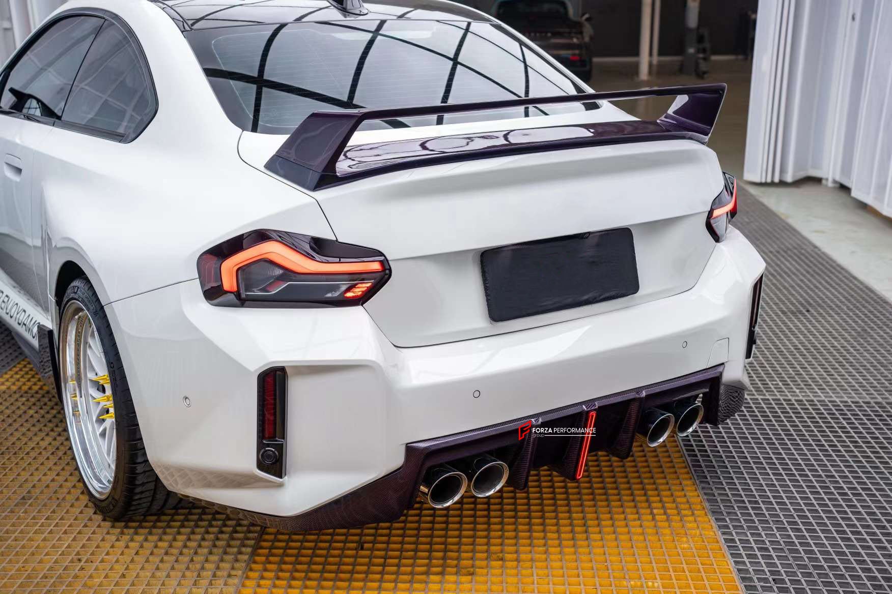 CARBON BODY KIT FOR BMW M2/M2C G87 R-2 – Forza Performance Group