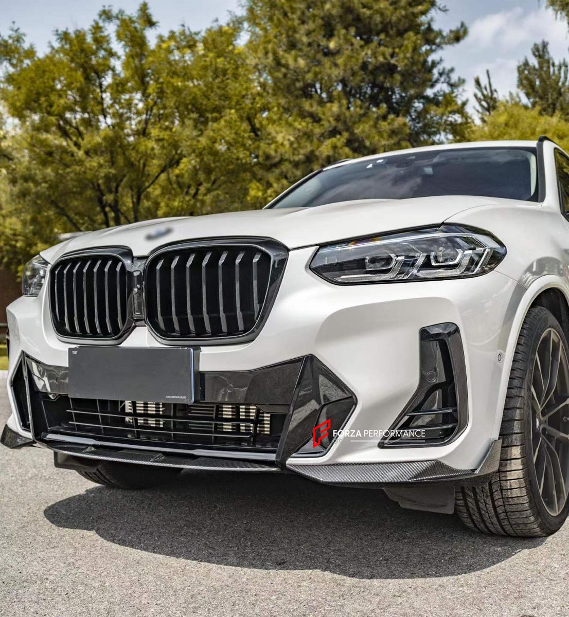 CARBON BODY KIT for BMW X3 G01 iX3 G08 M40i 30i XDRIVE 2021 - 2025 FORZA PERFORMANCE Custom fit Dry Carbon Achen Cybe Achencybe Design Style
Set includes:

Front Lip
Rear Diffuser (standard or extended design — your choice)
Roof Spoiler
Material: Carbon

NOTE: Professional installation is required.