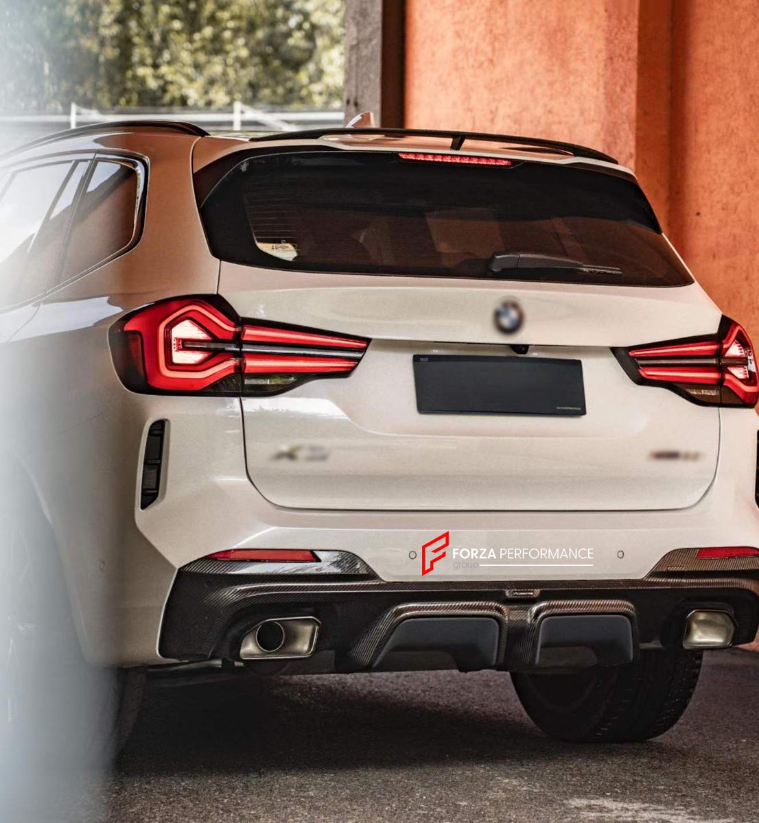 CARBON BODY KIT for BMW X3 G01 iX3 G08 M40i 30i XDRIVE 2021 - 2025 FORZA PERFORMANCE Custom fit Dry Carbon Achen Cybe Achencybe Design Style
Set includes:

Front Lip
Rear Diffuser (standard or extended design — your choice)
Roof Spoiler
Material: Carbon

NOTE: Professional installation is required.