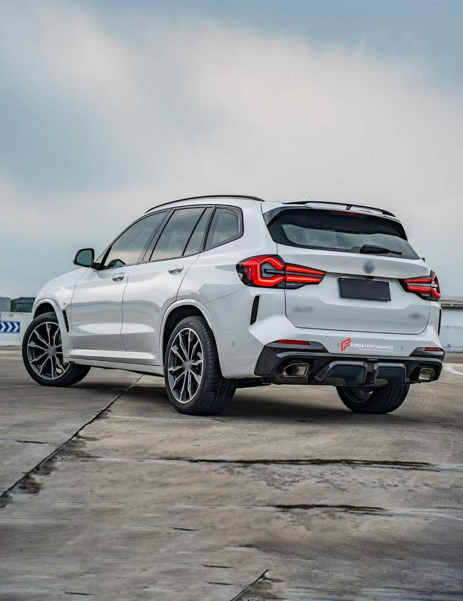 CARBON BODY KIT for BMW X3 G01 iX3 G08 M40i 30i XDRIVE 2021 - 2025 FORZA PERFORMANCE Custom fit Dry Carbon Achen Cybe Achencybe Design Style
Set includes:

Front Lip
Rear Diffuser (standard or extended design — your choice)
Roof Spoiler
Material: Carbon

NOTE: Professional installation is required.