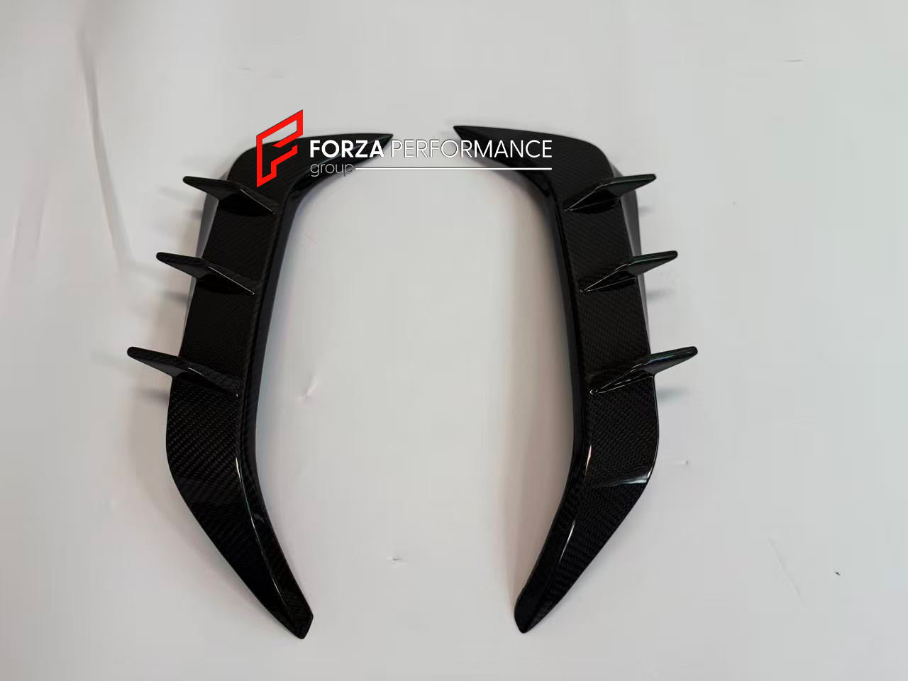 CARBON BODY KIT for BMW X6M F96 2020+

Set includes:

Front Lip

Side Skirts
Wing Spoiler
Rear Diffuser Assembly

Material: Carbon

NOTE: Professional installation is required