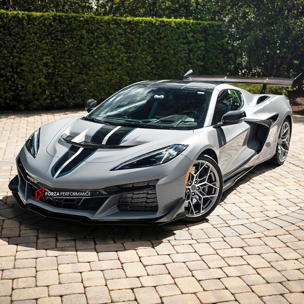 CARBON BODY KIT for Chevrolet Corvette C8 Z06 2020+
Set includes:

Front Lip
Hood Bonnet
Engine Cover
Engine Cover Lid
Rear Spoiler Wing
Rear Fenders
Rear Bumper Assembly
Rear Diffuser
Material: Carbon

NOTE: Professional installation is required.