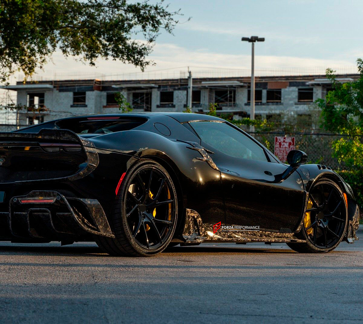 CARBON BODY KIT for FERRARI 296 GTB 2022+ FORZA PERFORMANCE custom fit Mansory
Set includes:

Front Fenders
Front Fender Vents
Front Fenders Emblem Logo
Side Skirts
Rear Fenders Vents
Material: Carbon

NOTE: Professional installation is required.