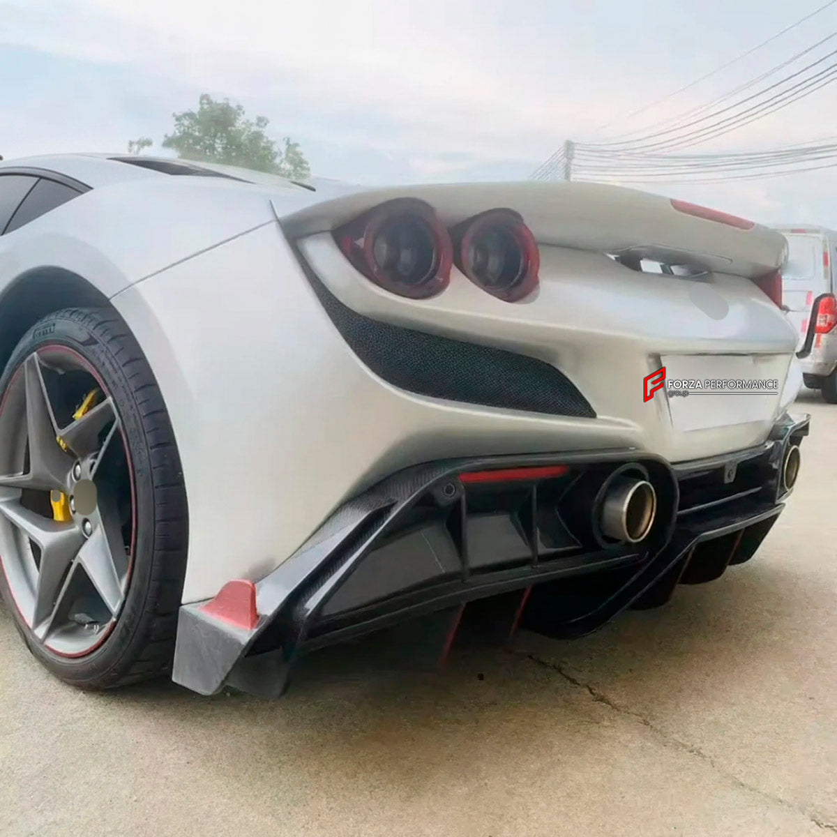 CARBON BODY KIT for Ferrari F8 2019 - 2022
Set includes:

Front Lip
Front Bumper Assembly
Side Skirts
Ducktail Spoiler
Rear Bumper Assembly
Rear Diffuser
Material: Carbon

NOTE: Professional installation is required.