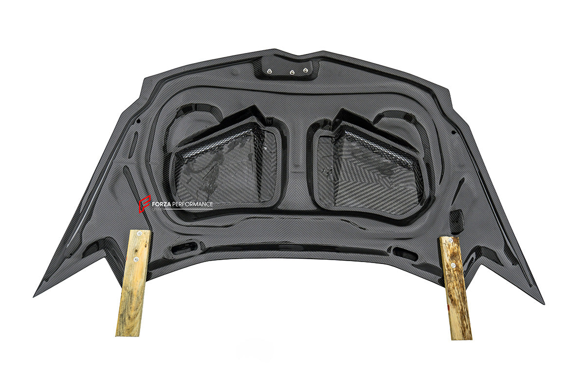 CARBON BODY KIT for LAMBORGHINI AVENTADOR LP700 2011 - 2016

Set includes:

Front Lip
Front Bumper
Hood / Bonnet
Front Fenders
Side Skirts
Rear Air Inlet Covers
Rear Fender Trims
Rear Wing Spoiler
Rear Diffuser

Material: Dry Carbon

NOTE: Professional installation is required