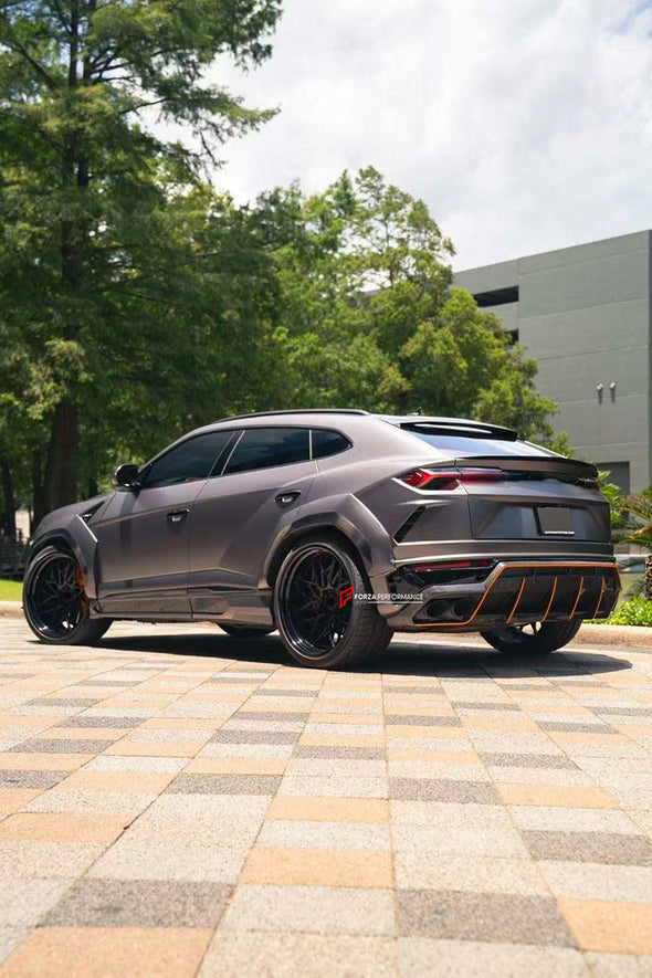 DRY CARBON BODY KIT FOR LAMBORGHINI URUS R-Style

Set includes:

Front Lip
Hood
Fender Flares
Side Skirts
Rear Spoiler
Rear Diffuser

Material: Dry Carbon

Note: Professional installation is required

CONTACT US FOR PRICING