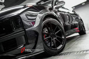 CARBON BODY KIT FOR LIXIANG L9 2023+

Set includes:

Front Lip
Front Bumper Trims
Fender Flares
Side Skirts

Roof Spoiler
Rear Spoiler
Rear Diffuser

Material: Carbon Fiber

Note: Professional installation is required