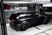 CARBON BODY KIT FOR LIXIANG L9 2023+

Set includes:

Front Lip
Front Bumper Trims
Fender Flares
Side Skirts

Roof Spoiler
Rear Spoiler
Rear Diffuser

Material: Carbon Fiber

Note: Professional installation is required