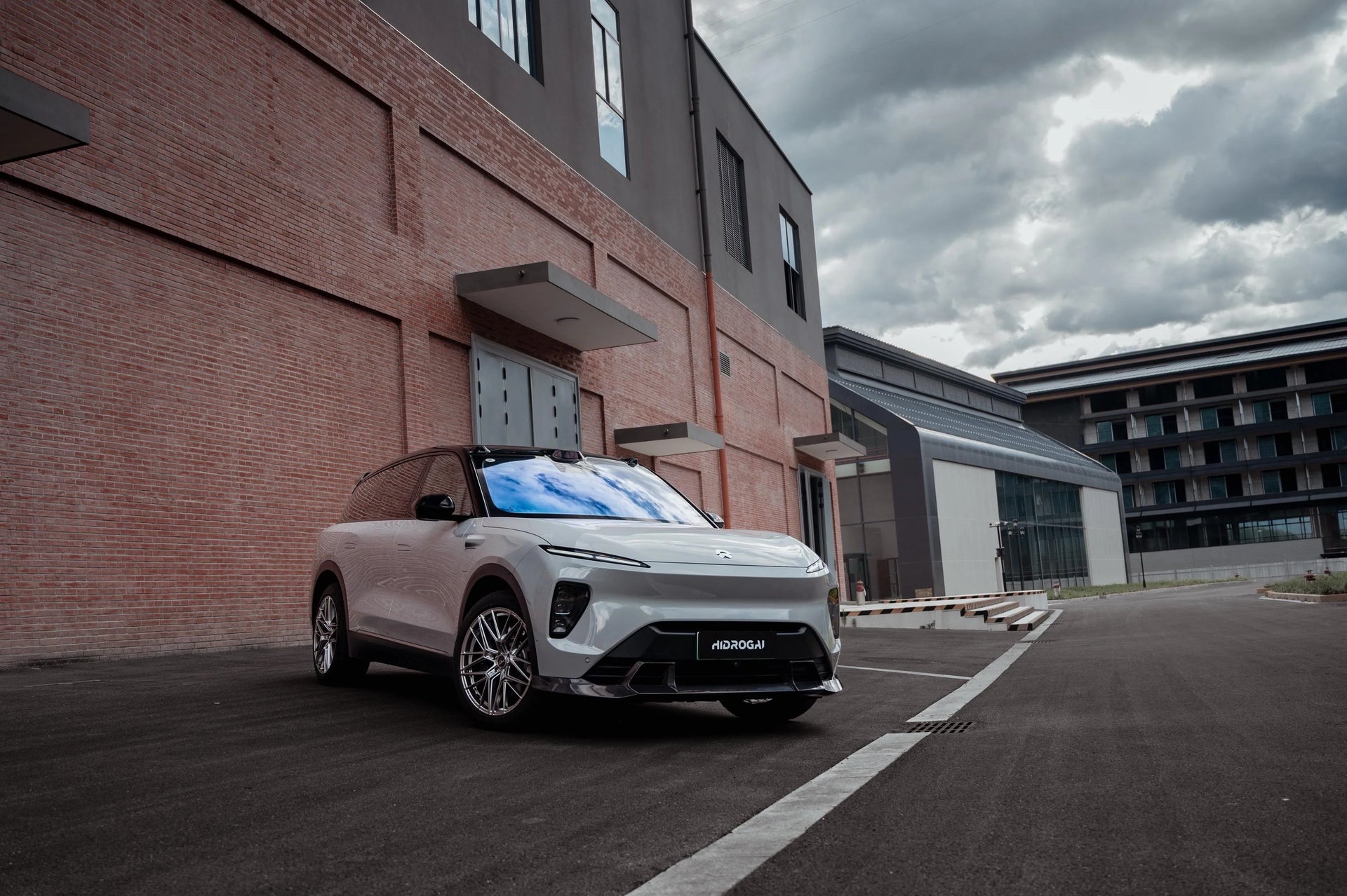 CARBON BODY KIT for NIO ES8 2 2023+

Set includes:

Front Lip
Roof Spoiler

Rear Diffuser

Material: Wet Carbon with Fiberglass

NOTE: Professional installation is required.

Why “Contact Us for Pricing”?

We don’t display fixed prices because our goal is to offer you the most competitive deal possible. Product costs often decrease over time, and by requesting a quote, you’ll receive our most up-to-date price on market.

SECURED PAYMENT METHODS&nbsp;
PayPal (+4.4% fee)
Visa / Mastercard / American Express (