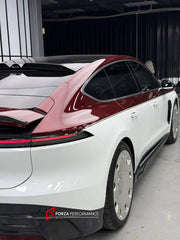 CARBON BODY KIT for NIO ET9 2025+

Set includes:
Front Lip
Front Bumper Canards
Side Skirts
Roof Spoiler
Ducktail Spoiler
Rear Diffuser

Material: Carbon

NOTE: Professional installation is required.