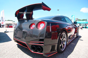 CARBON BODY KIT for NISSAN GT-R R35 2007 - 2015

Set includes:

Front Bumper
Front Lip
Front Fenders
Side Skirts
Rear Bumper
Rear Diffuser
Wing Spoiler


Material:&nbsp;Carbon

NOTE: Professional installation is required.