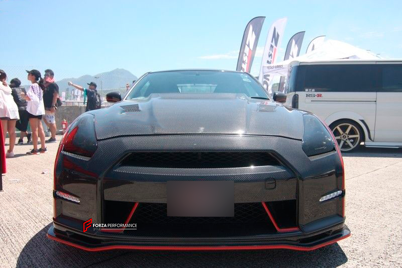 CARBON BODY KIT for NISSAN GT-R R35 2007 - 2015

Set includes:

Front Bumper
Front Lip
Front Fenders
Side Skirts
Rear Bumper
Rear Diffuser
Wing Spoiler


Material:&nbsp;Carbon

NOTE: Professional installation is required.